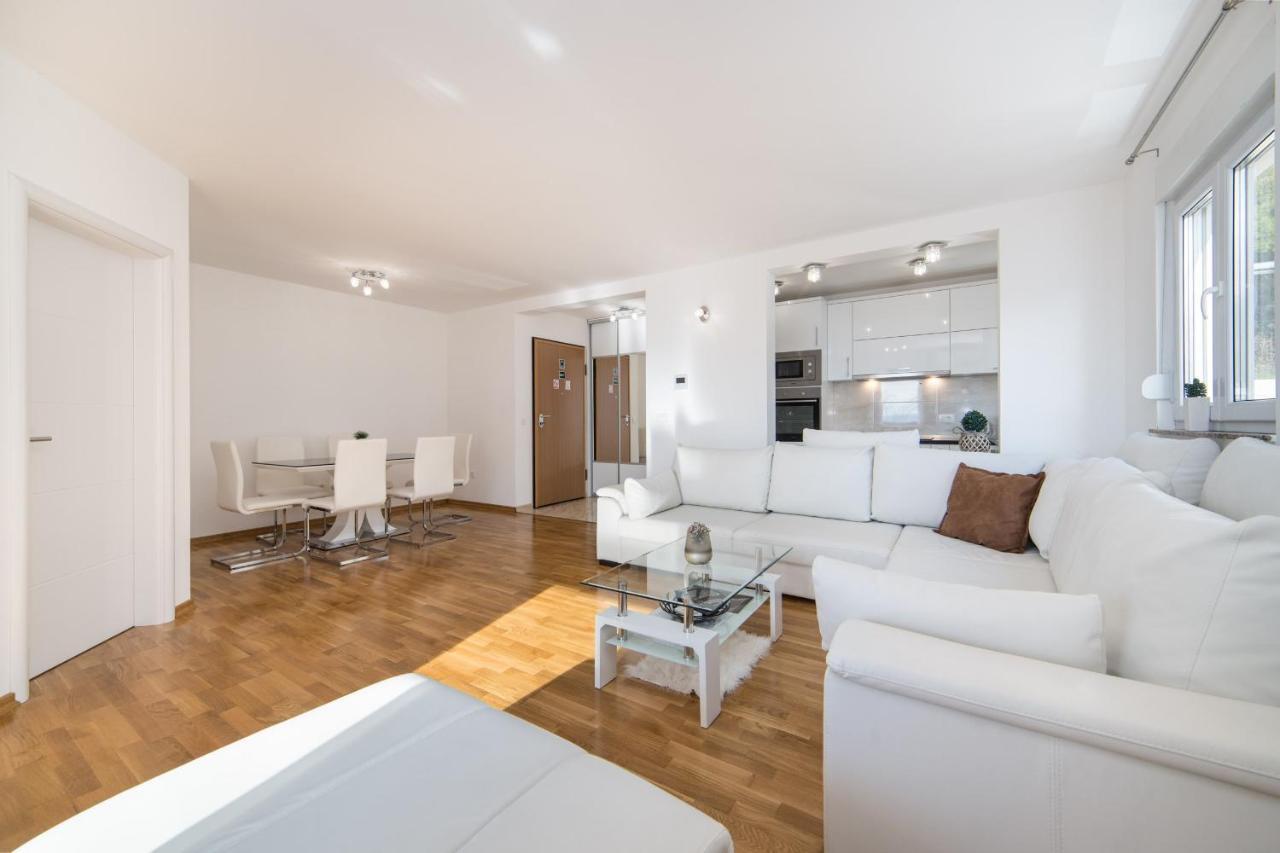 Apartments Crystal Μακάρσκα Εξωτερικό φωτογραφία